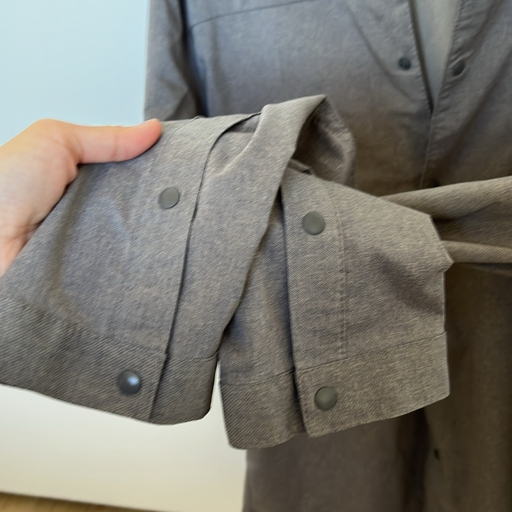 Buttoned shirt - Picture 6 of 7